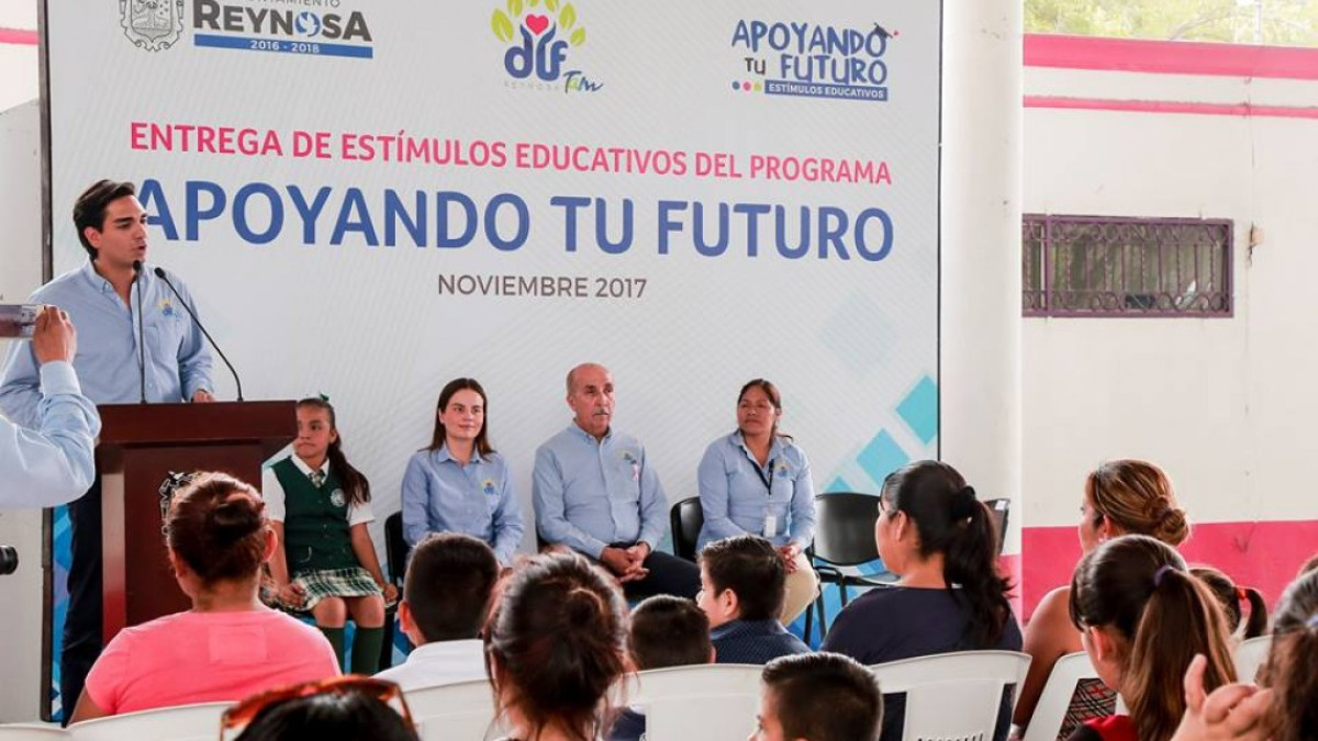 DIF Reynosa entrega de estímulos por programa “Apoyando Tu Futuro”