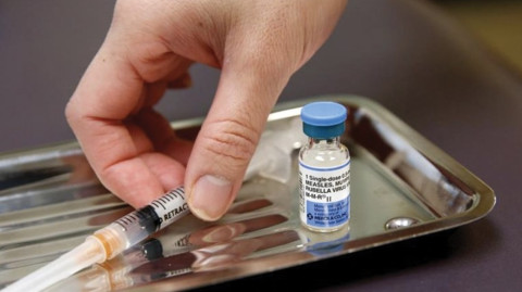 Nueva York suprime exenciones religiosas a la vacunación