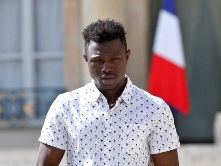 Estatus migratorio de “Hombre araña” es regularizado por Francia