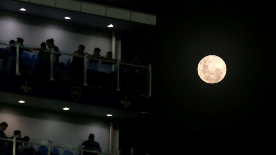 La impresionante luna llena que iluminó al mundo