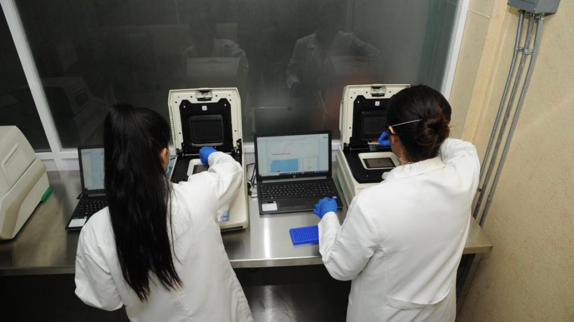 Con nuevo equipo de laboratorio para diagnóstico de COVID-19, Gobierno de Tamaulipas triplica capacidad en realización de muestras
