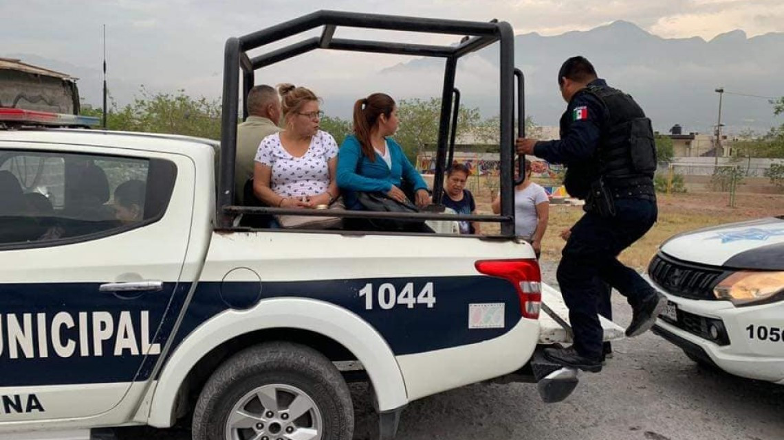 Paro de transporte público afecta Monterrey
