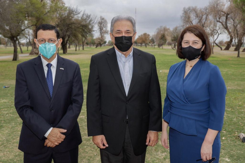 Previenen los dos Laredos arribo de migrantes 