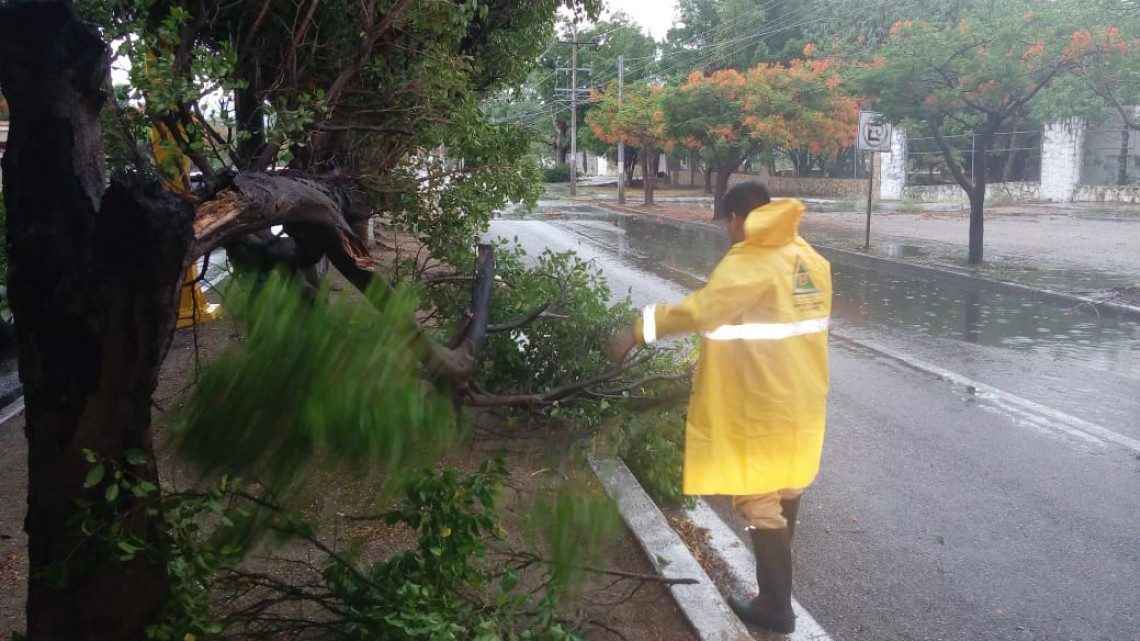 Fuertes lluvias provocan inundaciones en Tuxtla