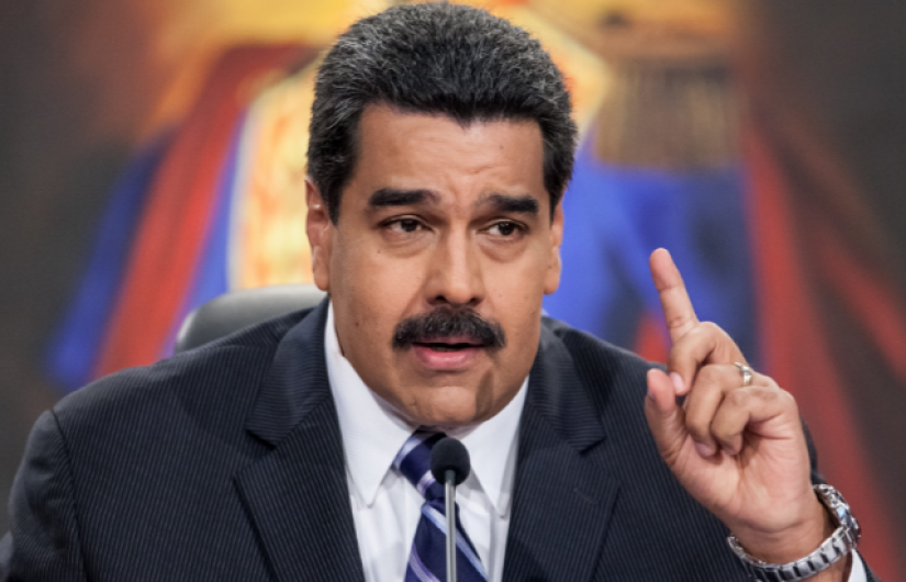 Rechaza oficialismo 'abandono del cargo' del presidente Nicolás Maduro