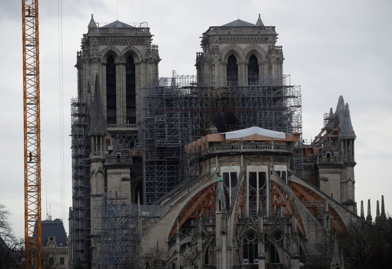 Notre-Dame no celebrará la misa navideña por primera vez en 216 años