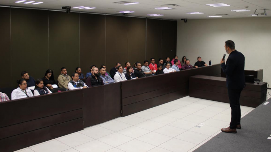 Capacitan a Peritos Profesionales y Técnicos de la Fiscalia