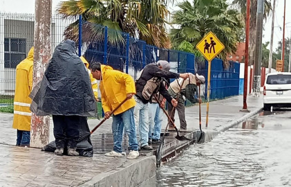 Dirigió Alcalde Carlos Peña Ortiz acciones de limpieza y desasolve en Reynosa