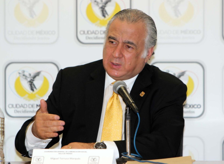  Miguel Torruco confirma renuncia; se suma al equipo de AMLO