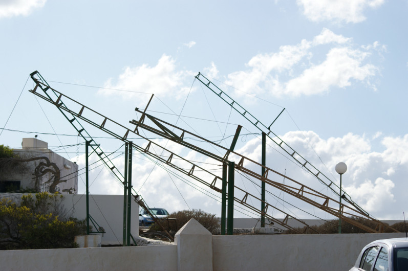 Gobierno CDMX desmantela puestos ambulantes en Eje 1 norte