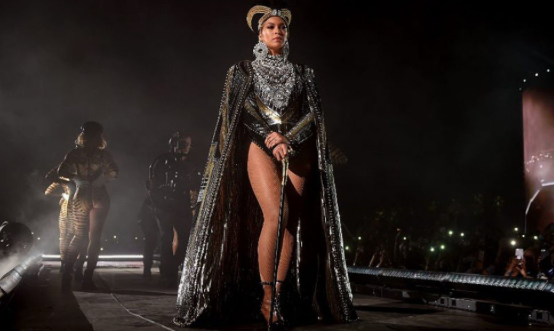 Beyoncé salda su cuenta con fans en Coachella