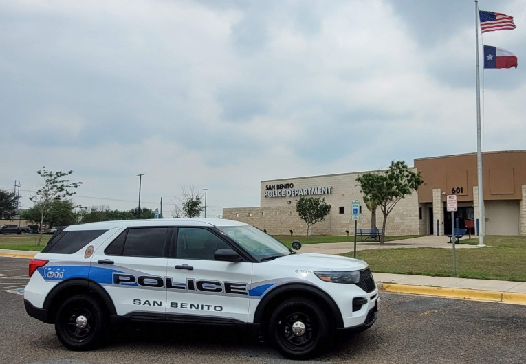 Investigan a estudiante de San Benito por llevar arma en su mochila