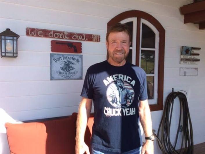 Sobrevive Chuck Norris a dos infartos