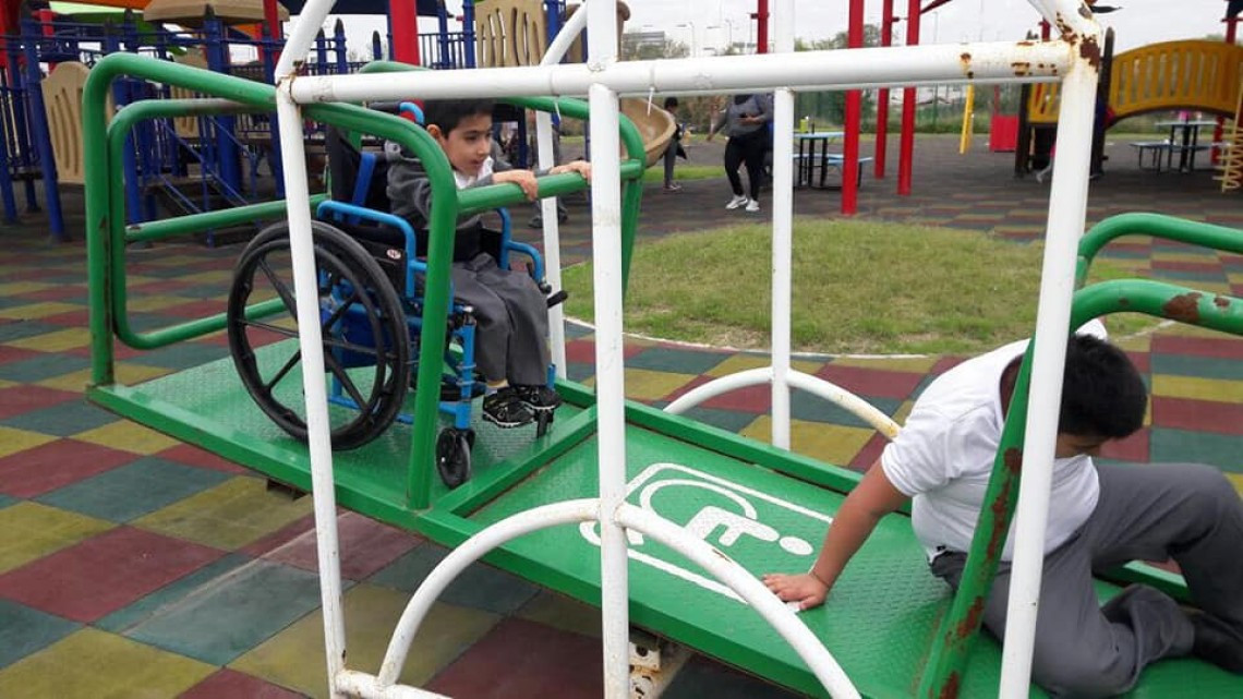 Visitan pequeños "Ciudad de las Familias Felíces"