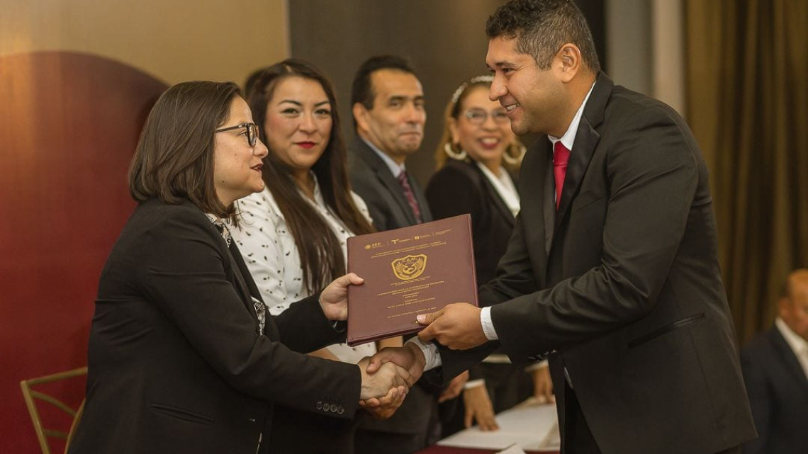 Egresan nuevos licenciados y másteres del Centro de Actualización del Magisterio en Tamaulipas