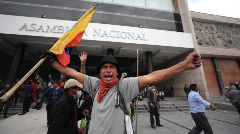  Protestas paralizan las calles de Ecuador