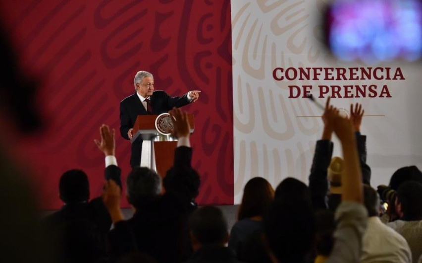 PEMEX, Gordillo, Venezuela, todo esto en conferencia de AMLO