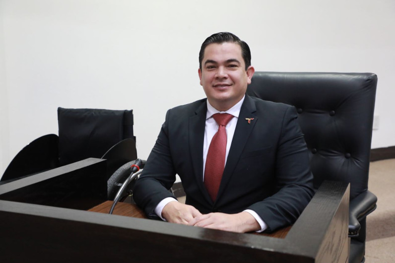 Pide Marco Gallegos licencia al Congreso y va por candidatura a alcaldía de Reynosa