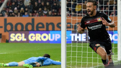 Karim Bellarabi anota el gol 50,000 en la historia Bundesliga