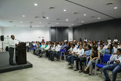 Personal de gobierno se actualiza en transparencia y rendición de cuentas