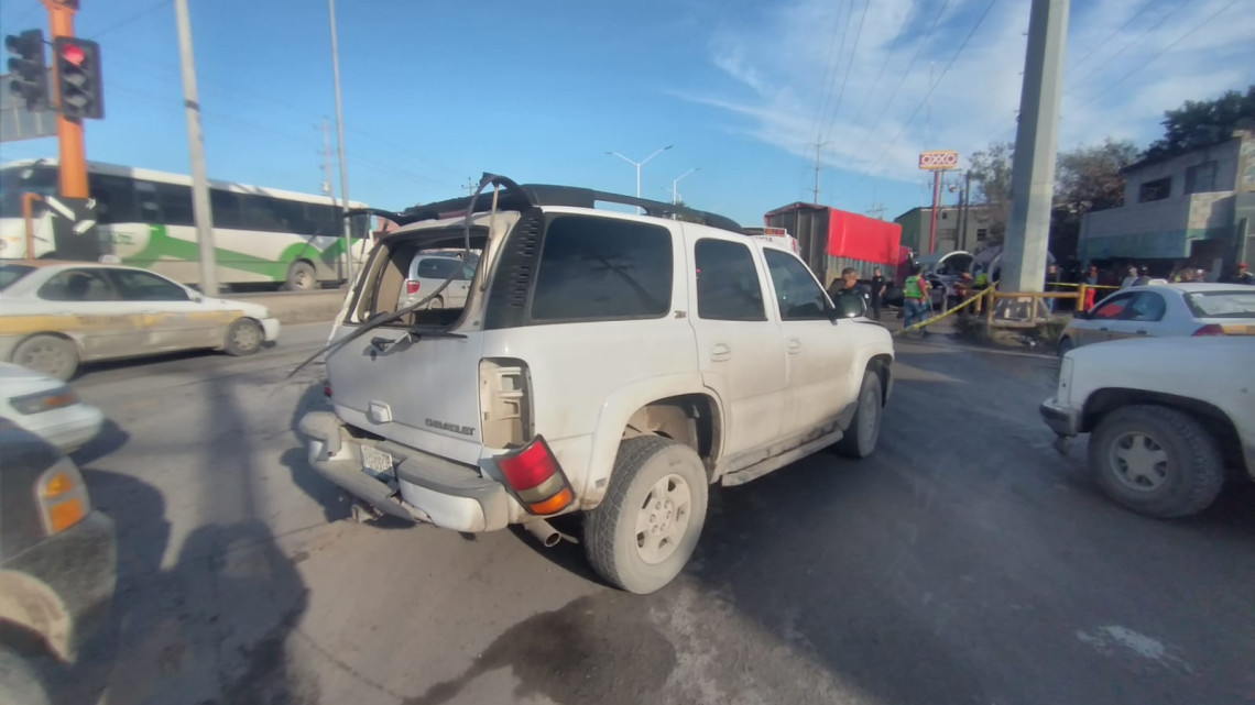 Aparatoso accidente se registra en carretera San Fernando*