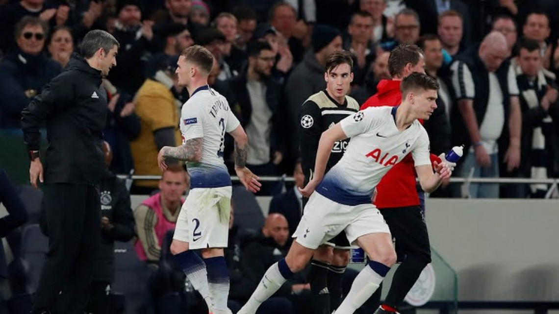 Ajax pega como visitante en la semifinal de ida de la Champions League