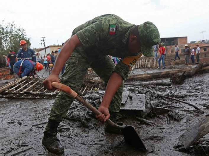 Jalisco en emergencia tras desbordamiento de río