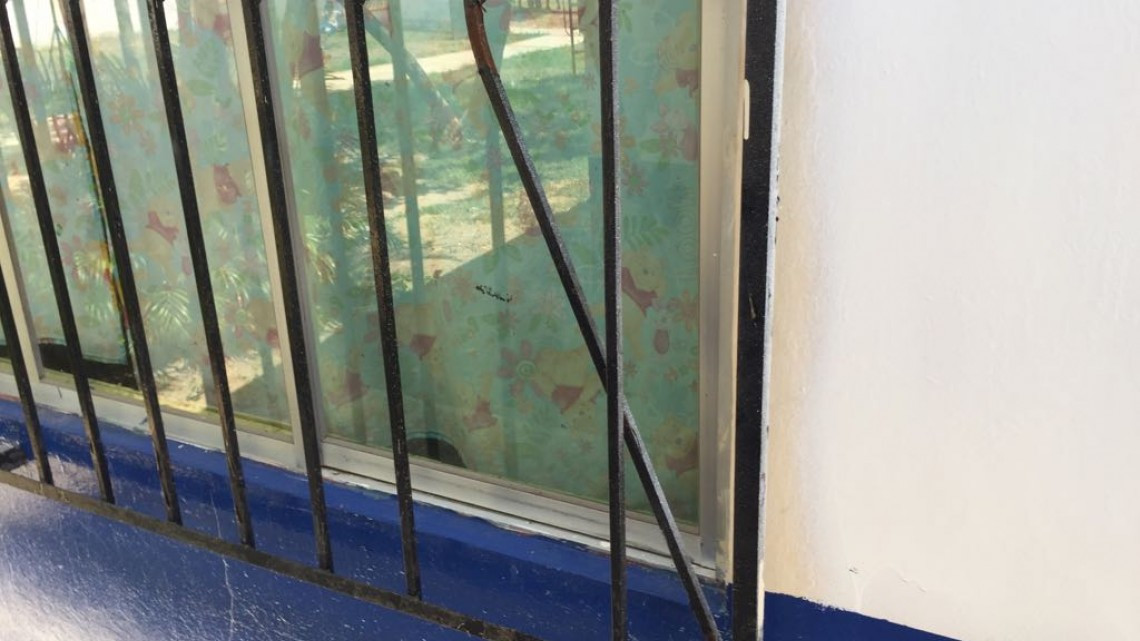 Roban cobre en escuelas previó al arranque escolar