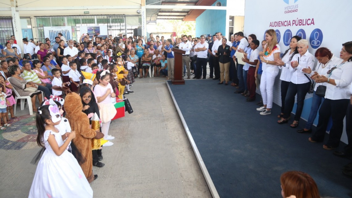 Ayuntamiento lleva apoyo a Hacienda Las Bugambilias