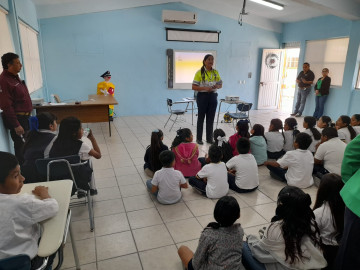 Promueve Dirección de Tránsito Cultura Vial en la Primaria Club de Leones