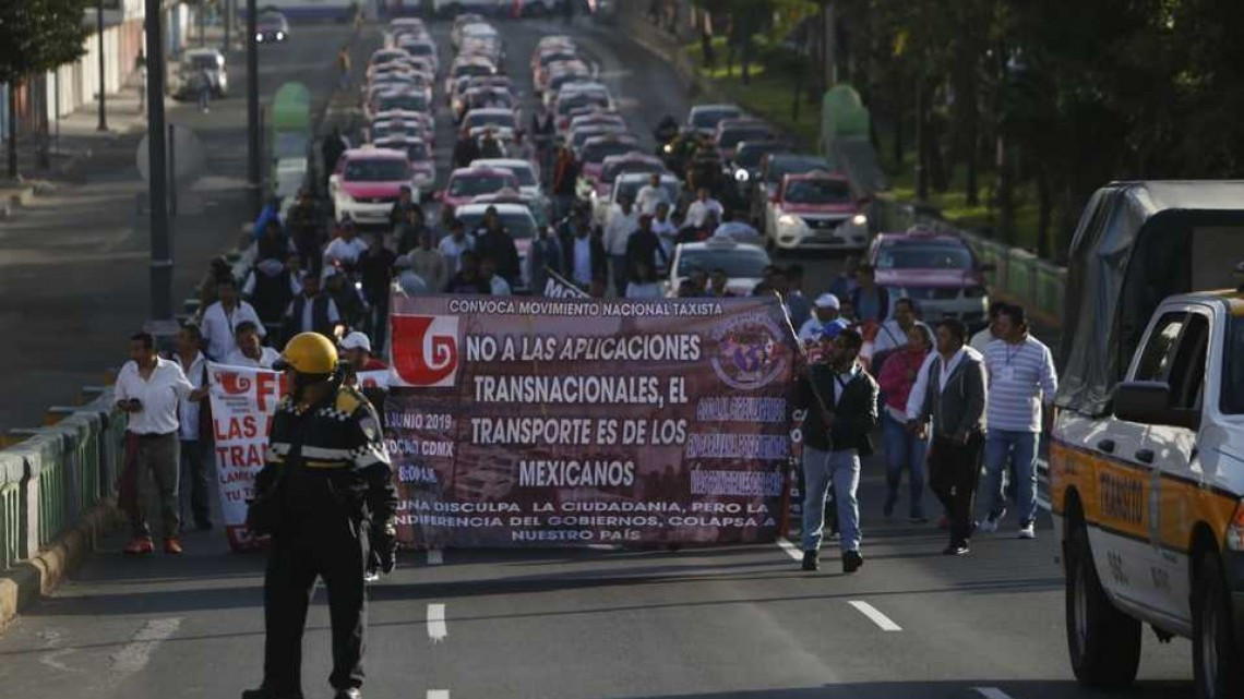 Paro de taxistas en la CDMX provoca caos, redes reaccionan