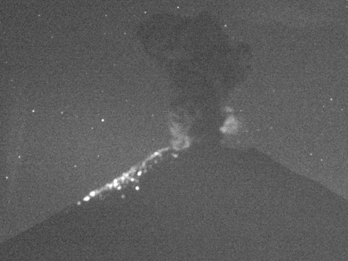 Popocatépetl registra explosión de baja intensidad
