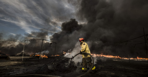 Se registra terrible incendio en planta recicladora de plásticos en Tijuana