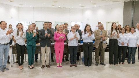 Proponen modelo holístico para la transformación educativa