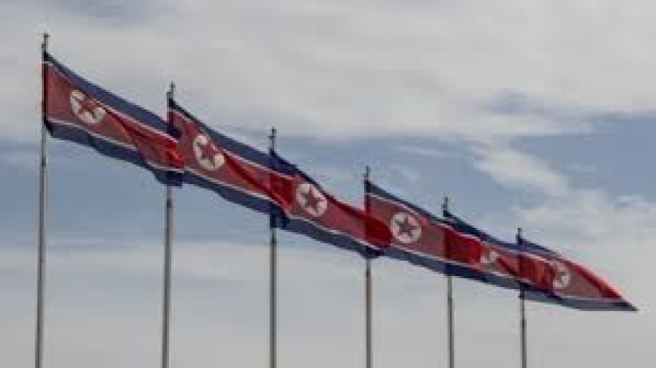 Paciente de COVID-19 en Corea del Norte son llevados a campos para morir