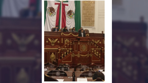 Congreso devala placa alusiva en homenaje por 2 de octubre