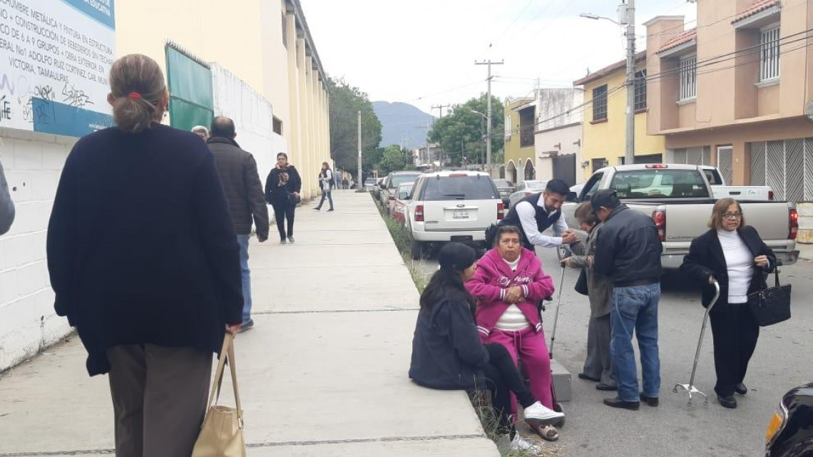 Maestros jubilados inician cobro de niño de fin de año 