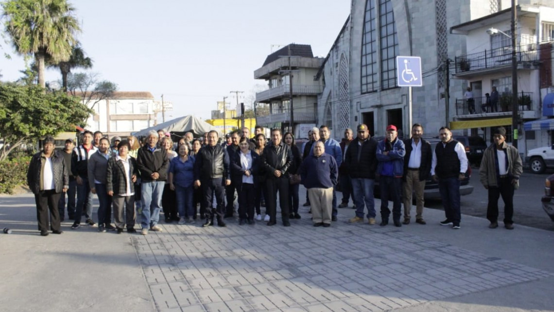 Rinden homenaje a Don Agapito González Cavazos