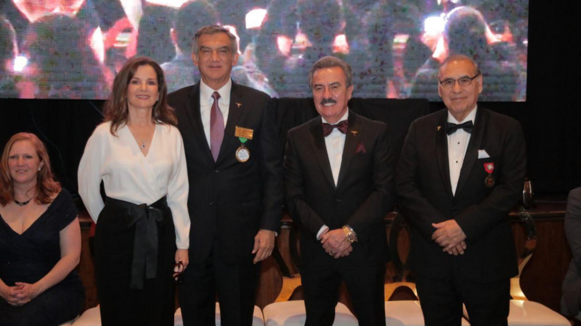 Reconoce LULAC a Américo como Líder Binacional 2024