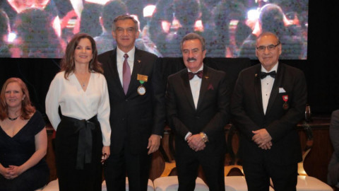 Reconoce LULAC a Américo como Líder Binacional 2024