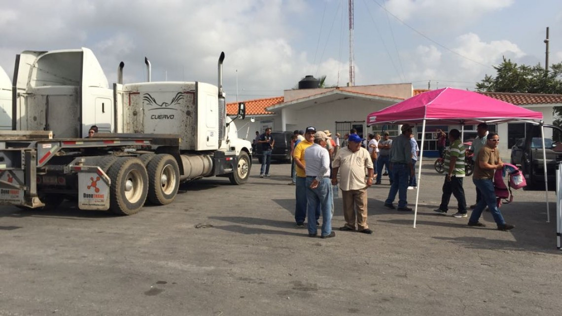 Transportistas se manifiestan en Altamira