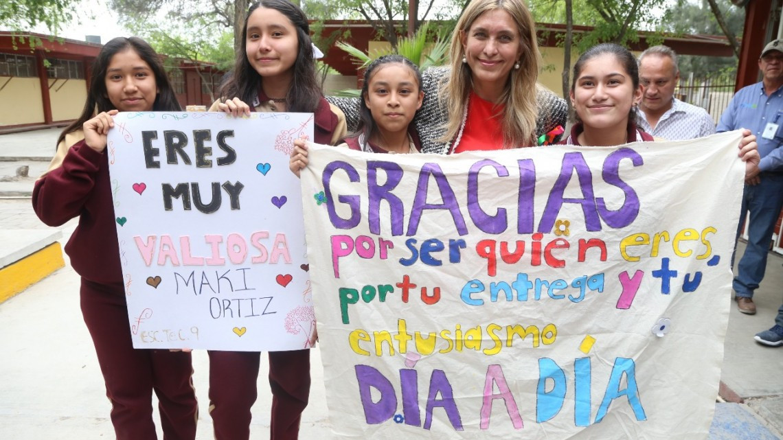 Inaugura obras Maki Ortiz