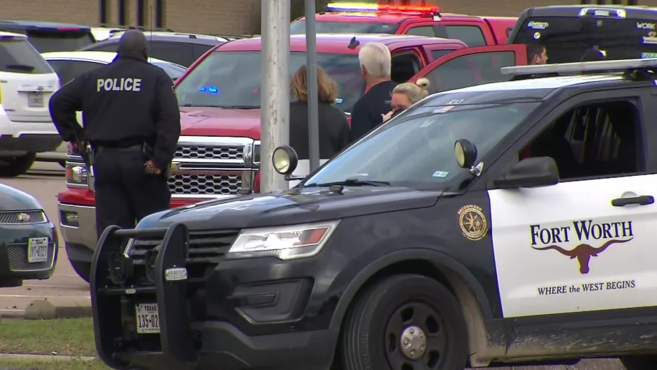 Dos muertos y un herido tras tiroteo en iglesia de Texas