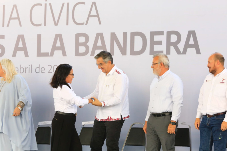 Llama gobernador a estudiantes a aprovechar el potencial de Tamaulipas