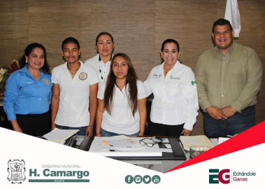 Primera generación del bachillerato de la UNT se gradúa