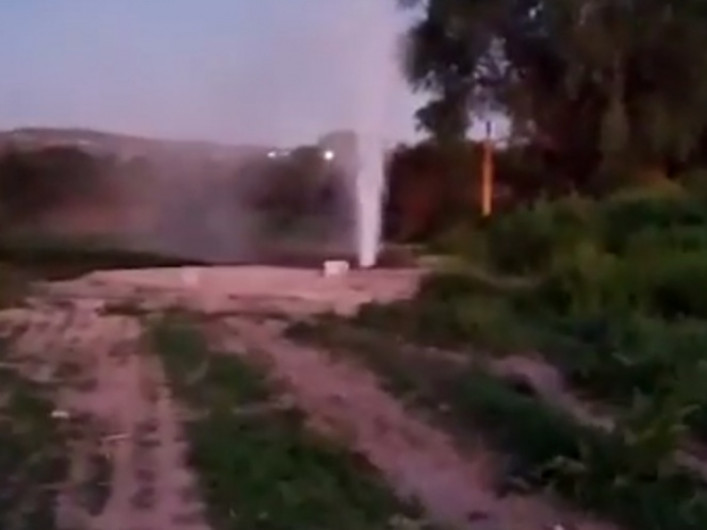 Se registra en Tlahuelilpan nueva fuga en ducto de Pemex