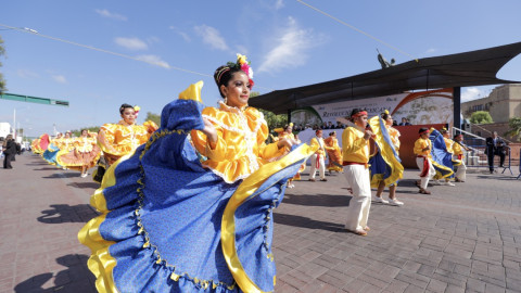 Preside Gobernador Desfile Conmemorativo de la Revolución Mexicana en Nuevo Laredo