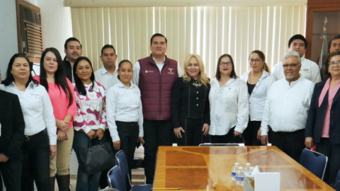 Nombran a maestra Nora Hilda de los Reyes Vázquez como titular de la Oficina de Enlace Educativo con la SEP