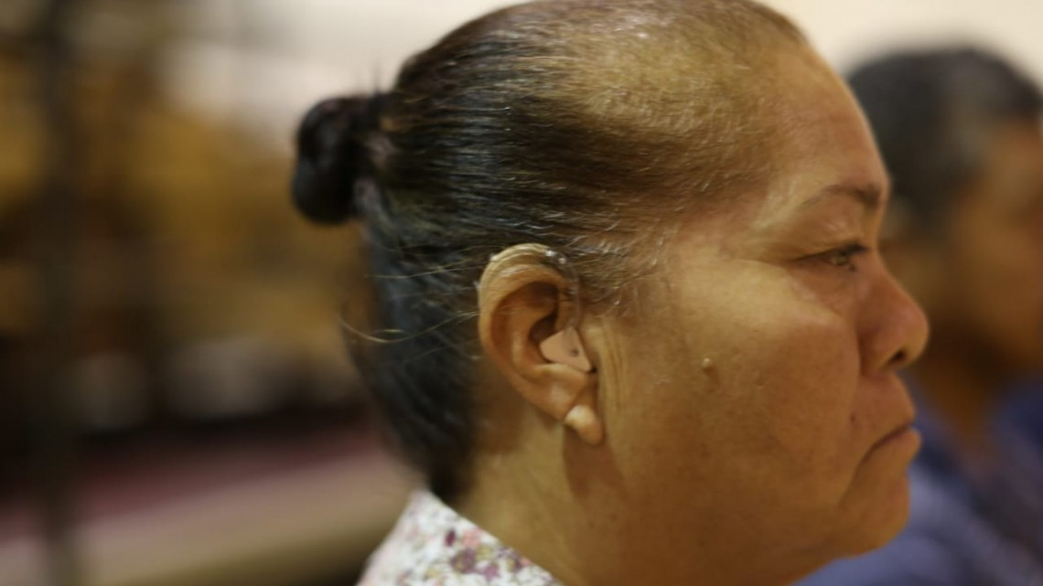 DIF Tamaulipas entrega lentes graduados y aparatos auditivos