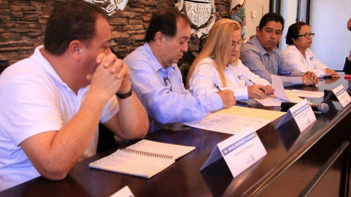 Firman convenio de colaboración para sector ganadero